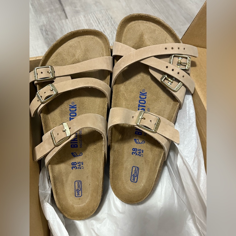 🔥NEW!Birkenstock Light Brown Sandals with Gold Buckles Size EU 38/7.5 US